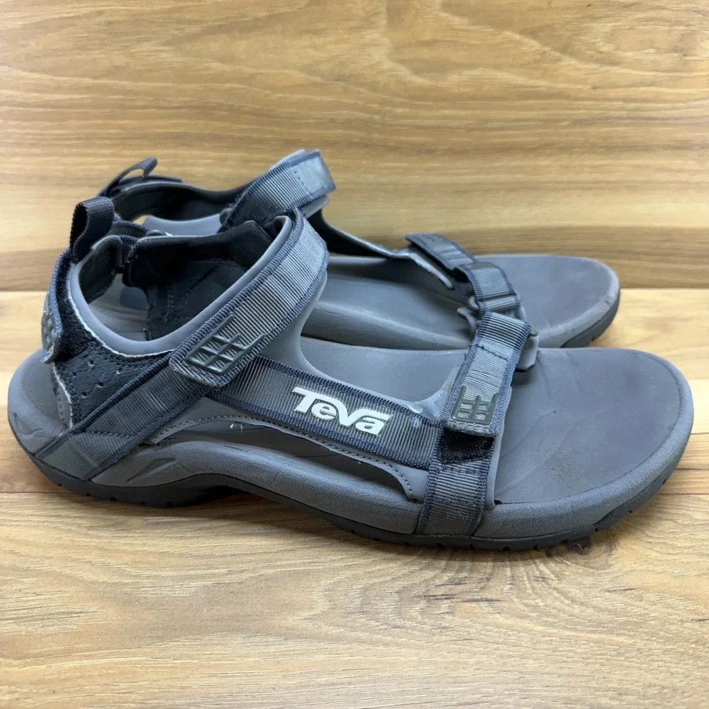 TEVA Tanza Sandals Mens 12 Gray outdoor Trail Walking Everyday 4141